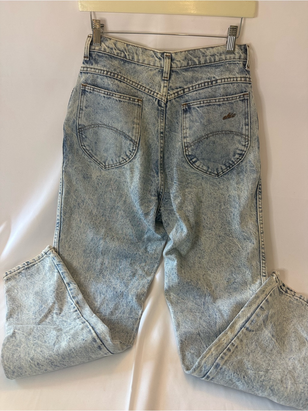 Vintage Chic Jeans 1980 Acid Washed High Waisted Tapered Leg Made In Usa Size 28